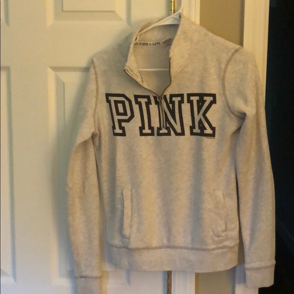 Pink sweatshirt fits like a small